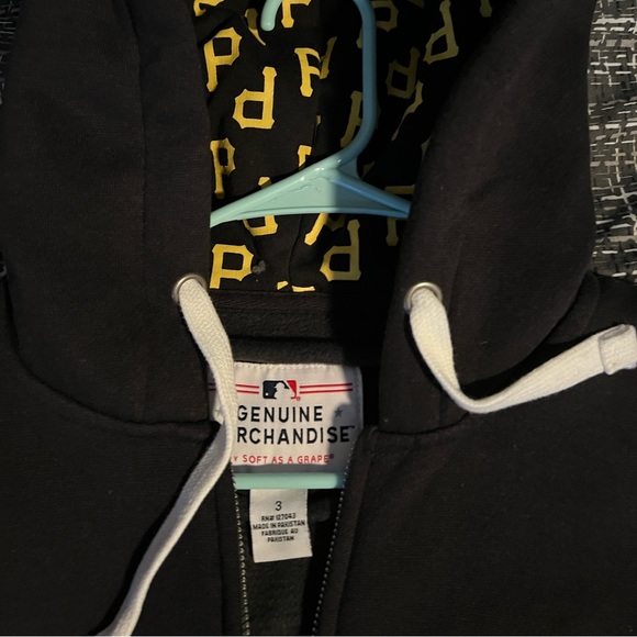 Pittsburgh Pirates Zip Up Hoodie size 3 fits like 2x - Picture 2 of 3